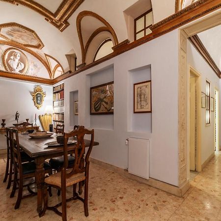 Pantheon Apartment - L'Angolo Nascosto Dei Quadri โรม ภายนอก รูปภาพ