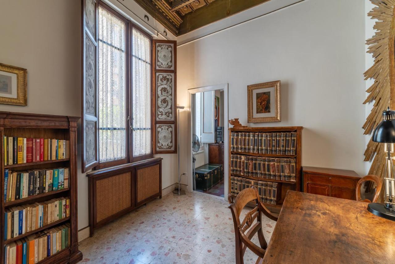Pantheon Apartment - L'Angolo Nascosto Dei Quadri โรม ภายนอก รูปภาพ