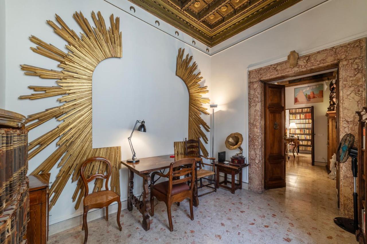 Pantheon Apartment - L'Angolo Nascosto Dei Quadri โรม ภายนอก รูปภาพ